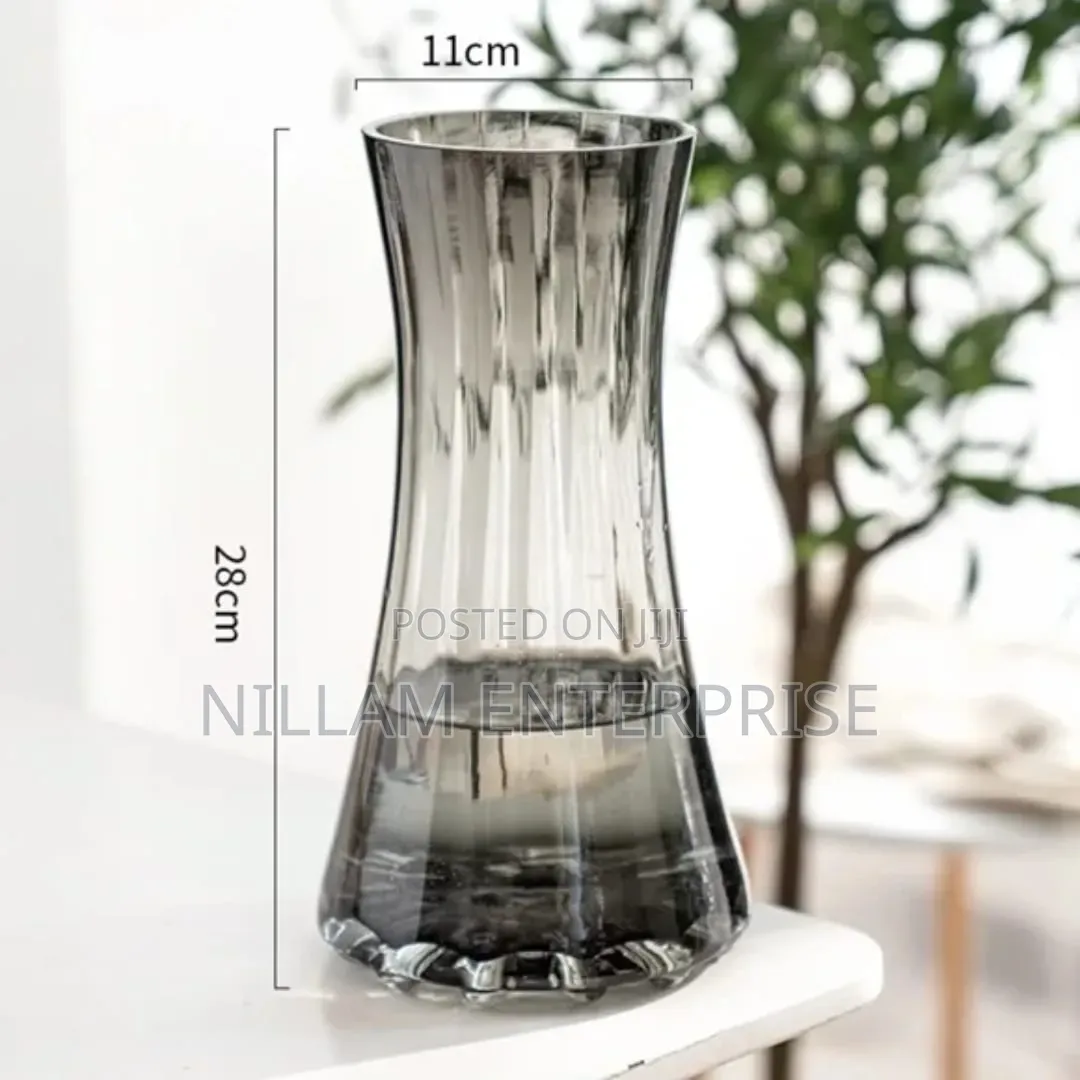 Elegant Hourglass Flower Vase