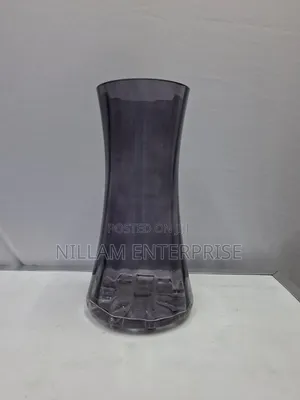 Elegant Hourglass Flower Vase