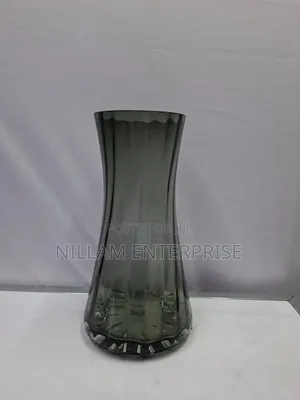 Elegant Hourglass Flower Vase