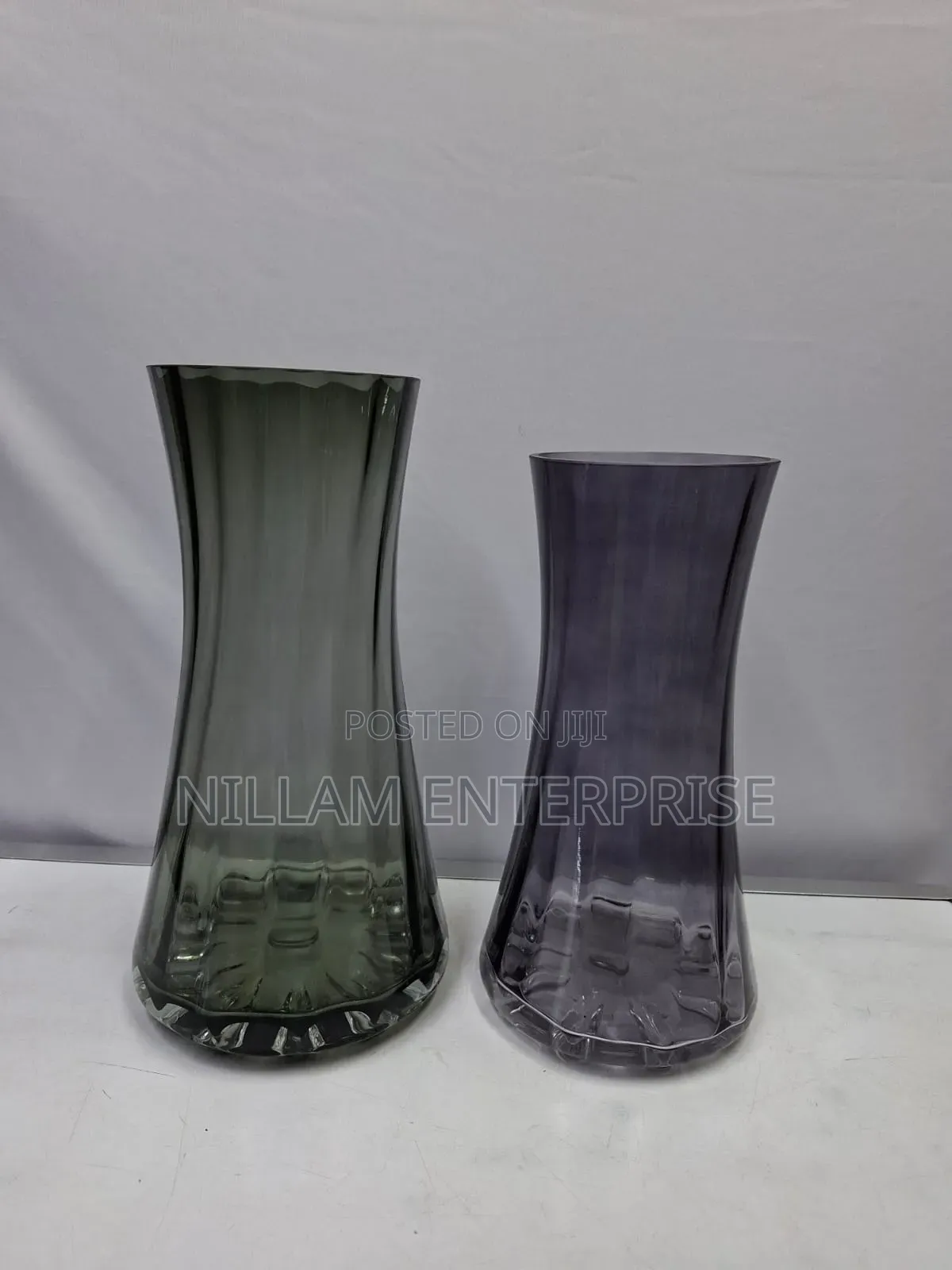 Elegant Hourglass Flower Vase
