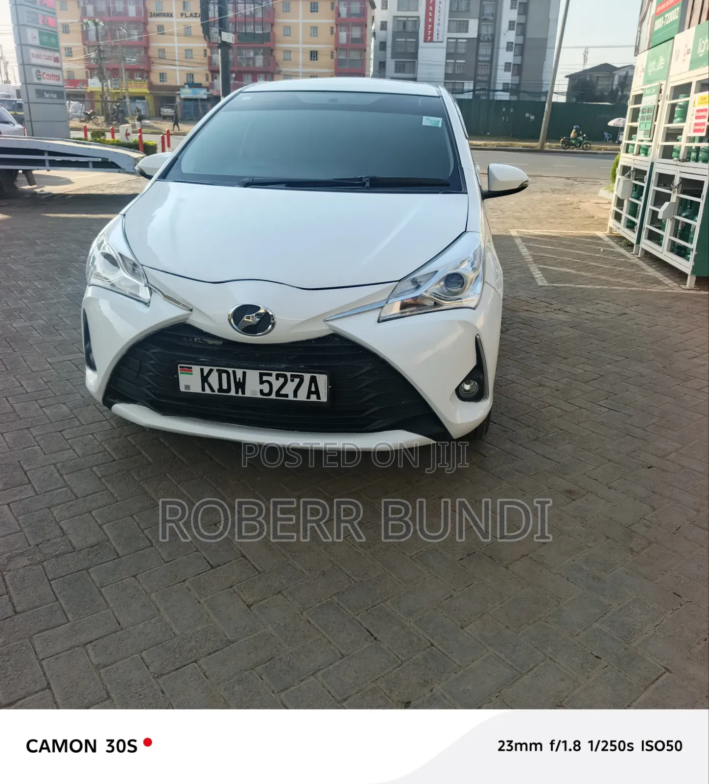 Toyota Vitz 2018 White