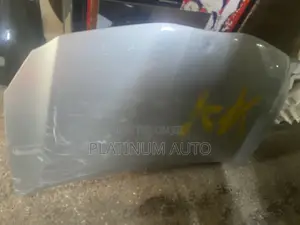 Toyota Auris Bonnet 2010