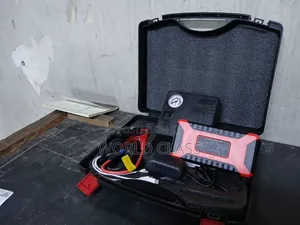 Multi-Function 12V Car Jump Starter Kit With Portable Air Pump
