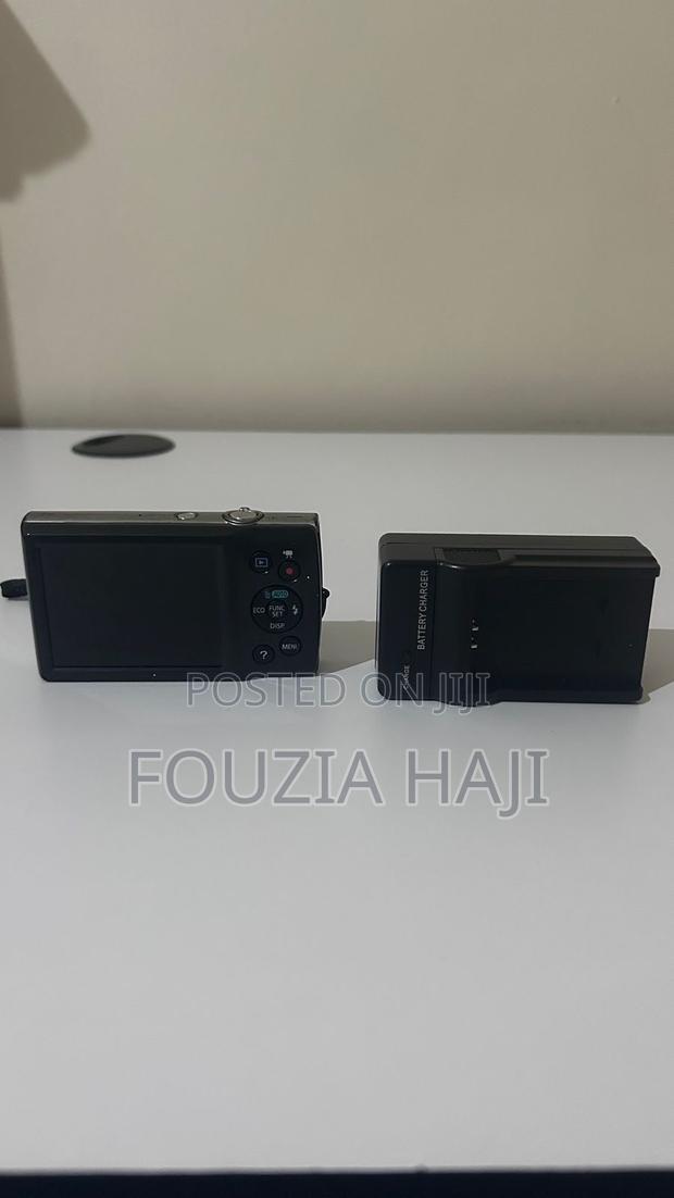 Digital Camera - thumbnail 3