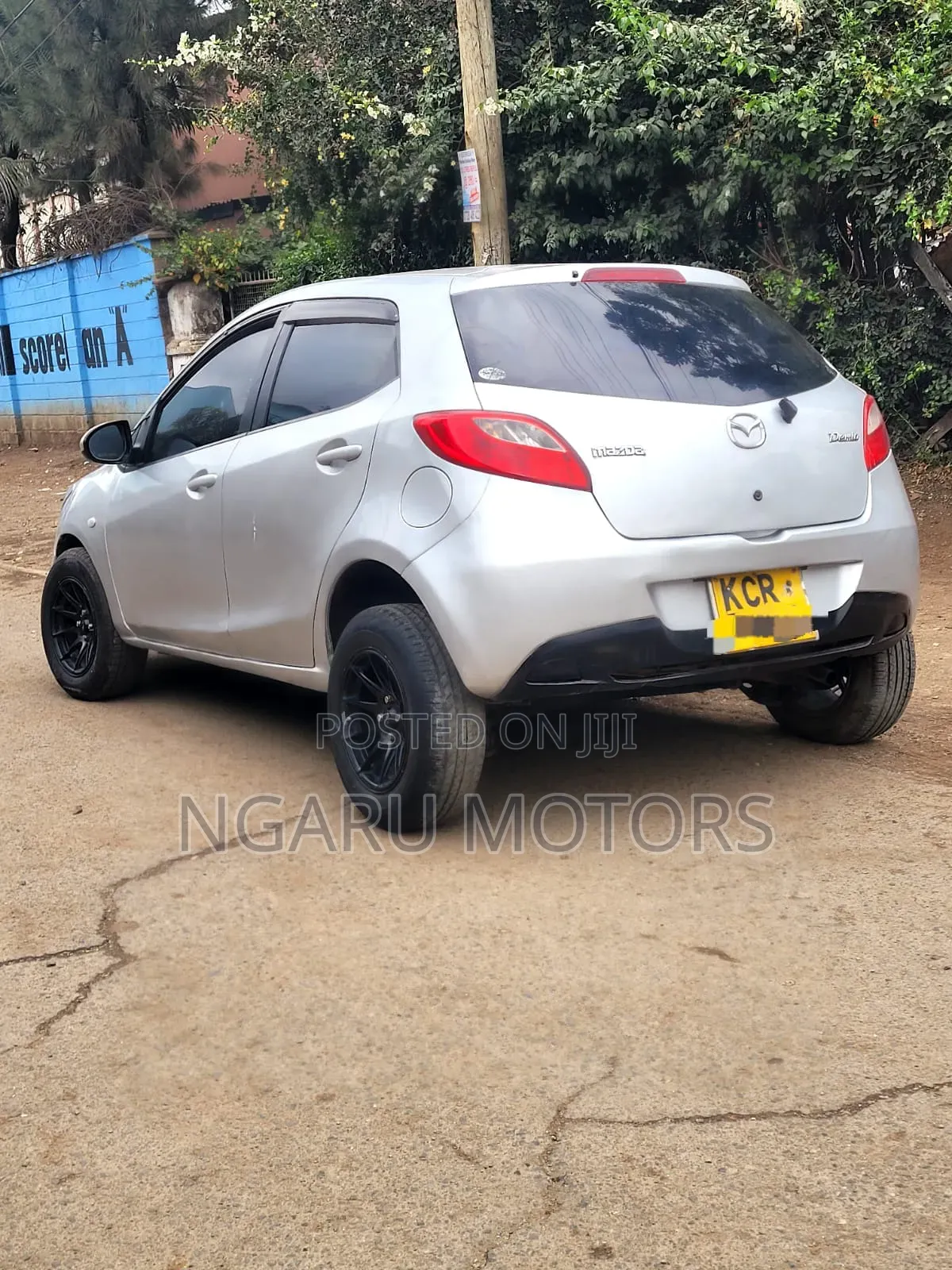 Mazda Demio 2012 Silver