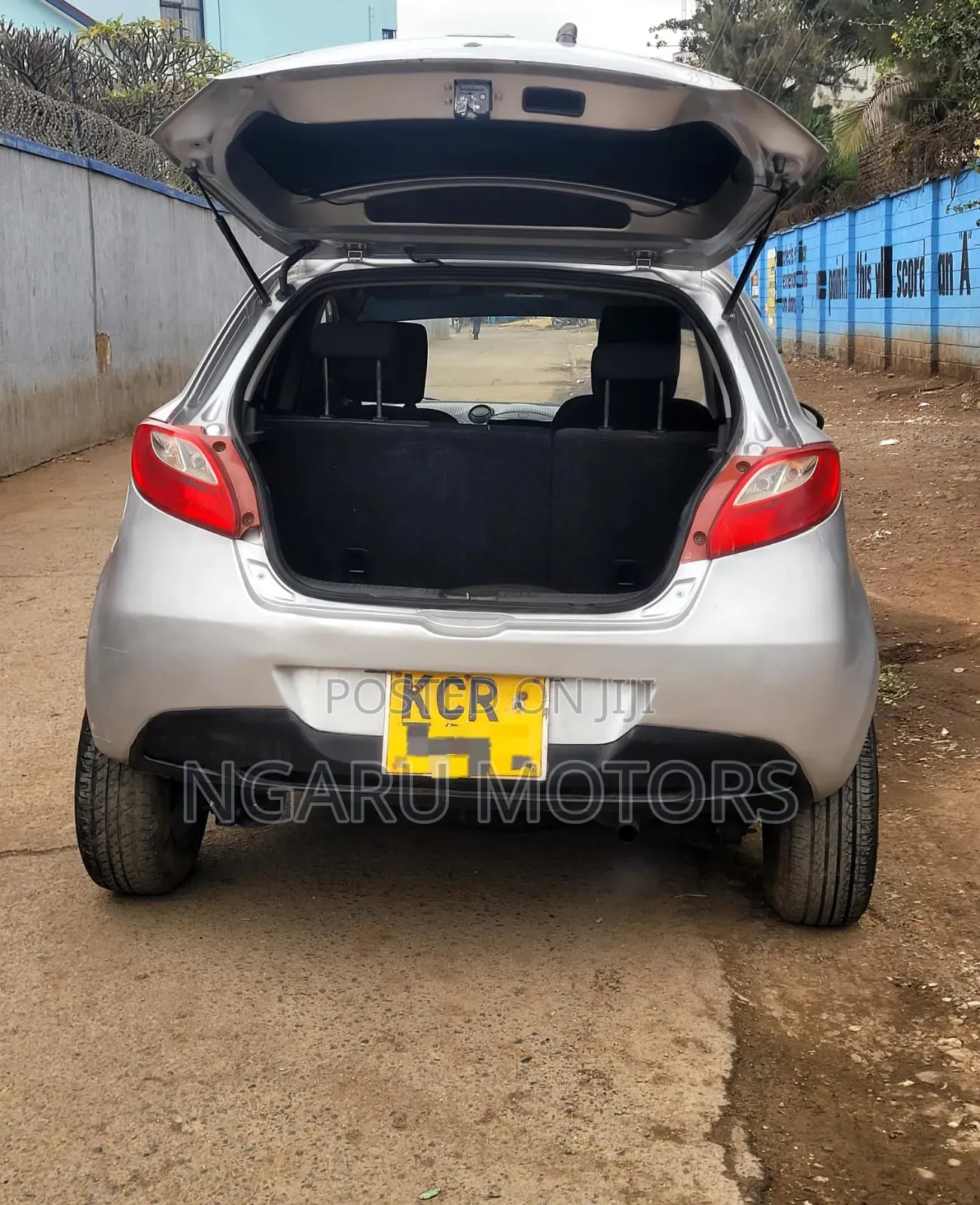 Mazda Demio 2012 Silver
