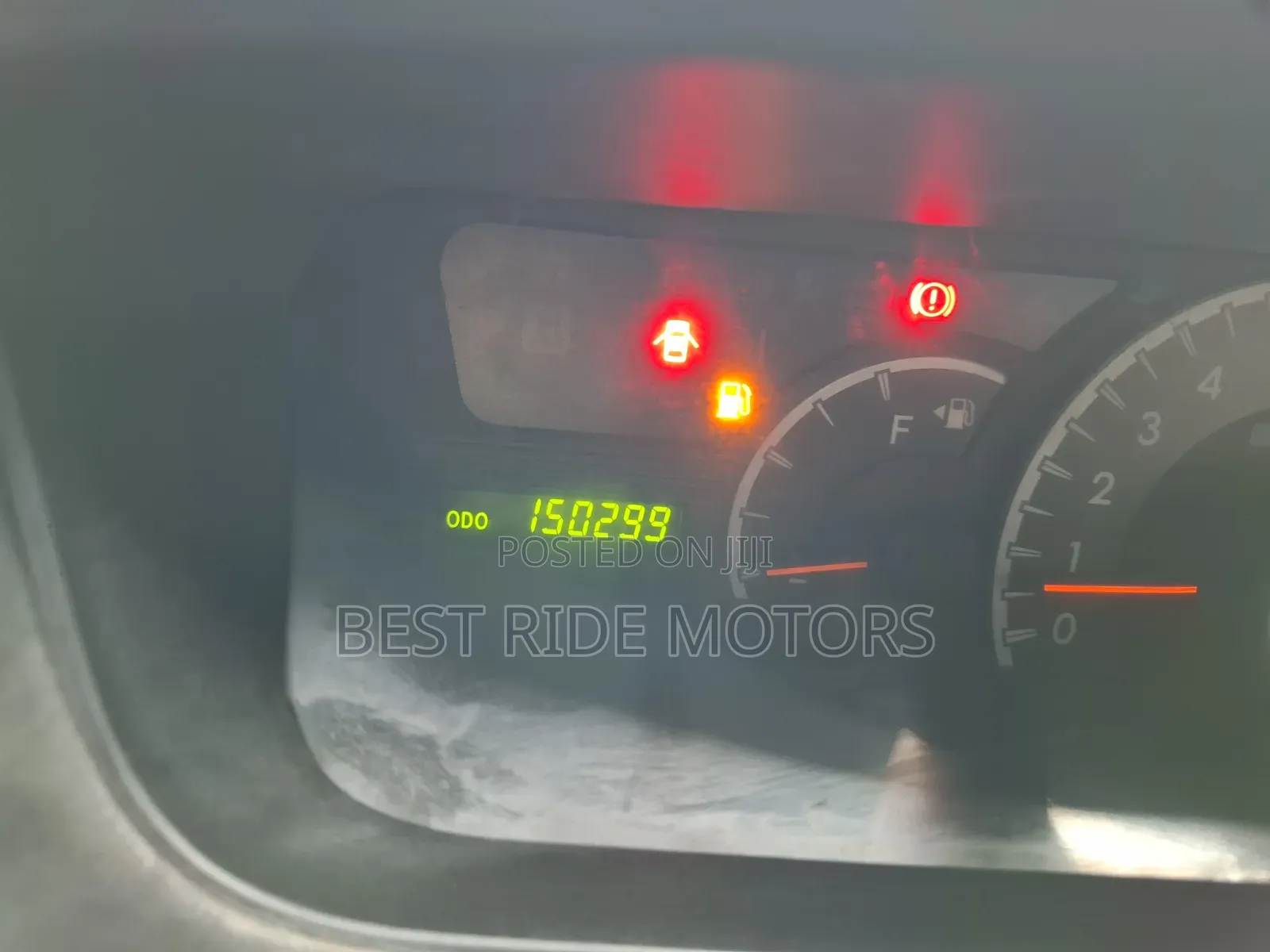 Toyota Voxy 2011 Silver