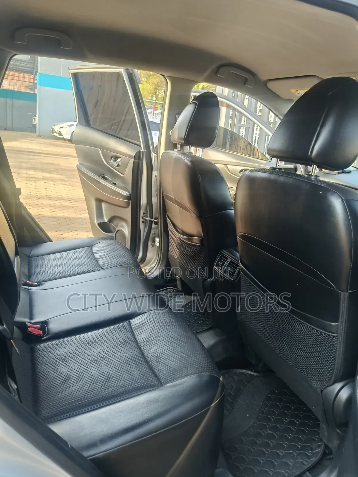 Nissan X-Trail 2016 Silver