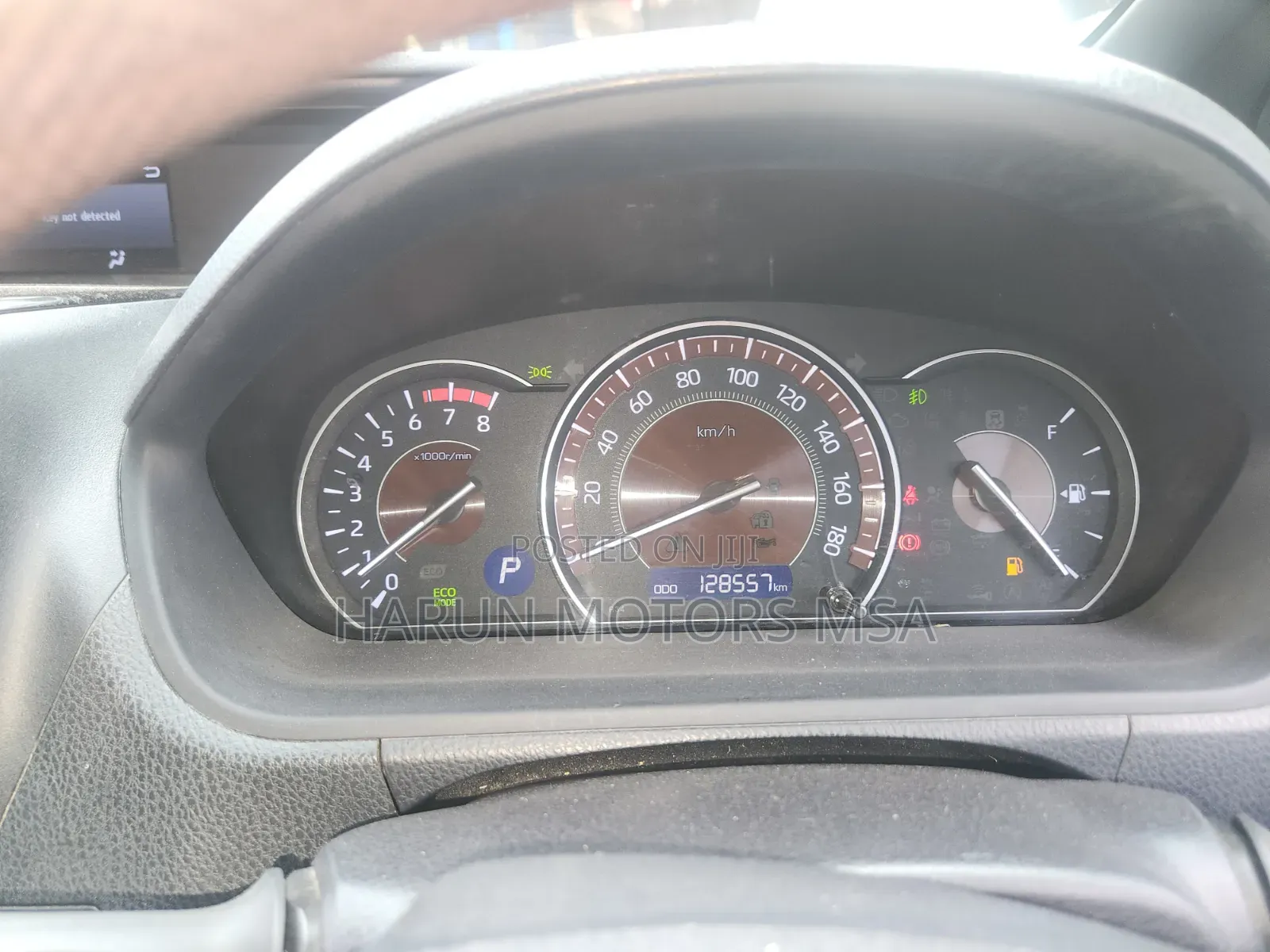 Toyota Esquire 2018 White