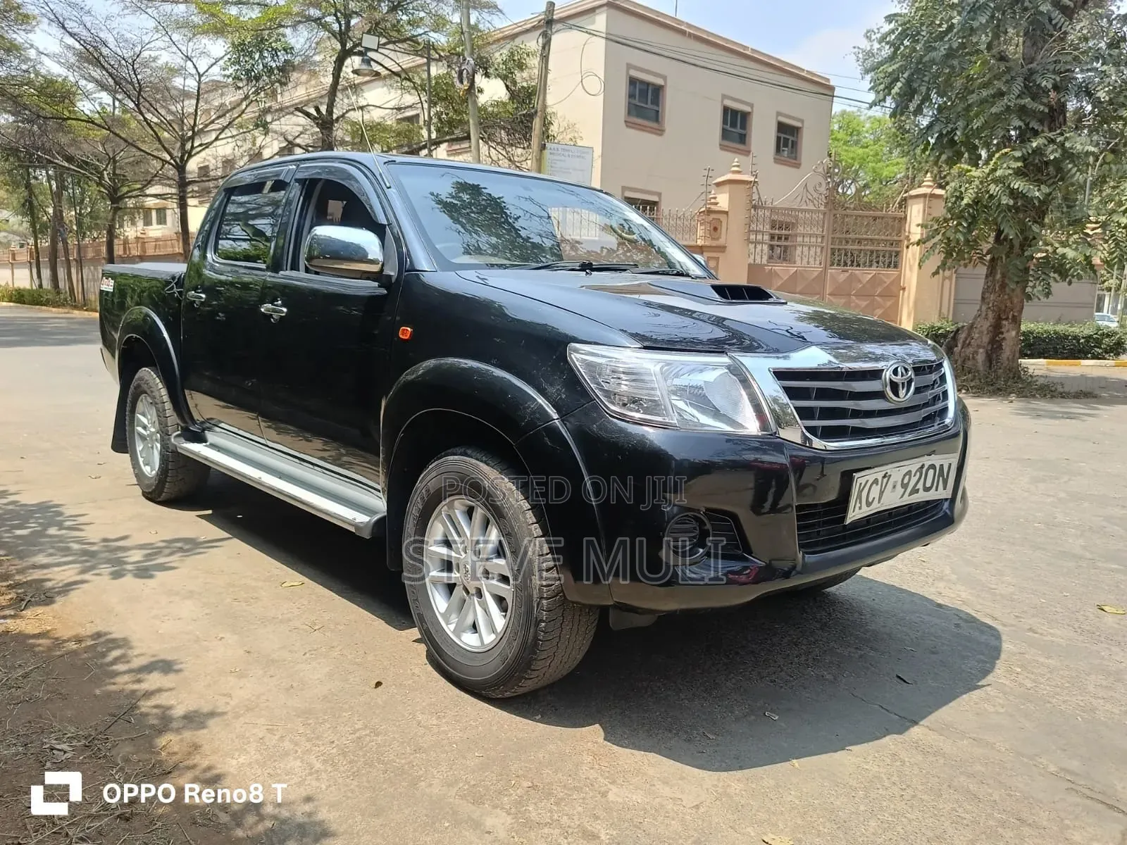 Toyota Hilux 2011 Black