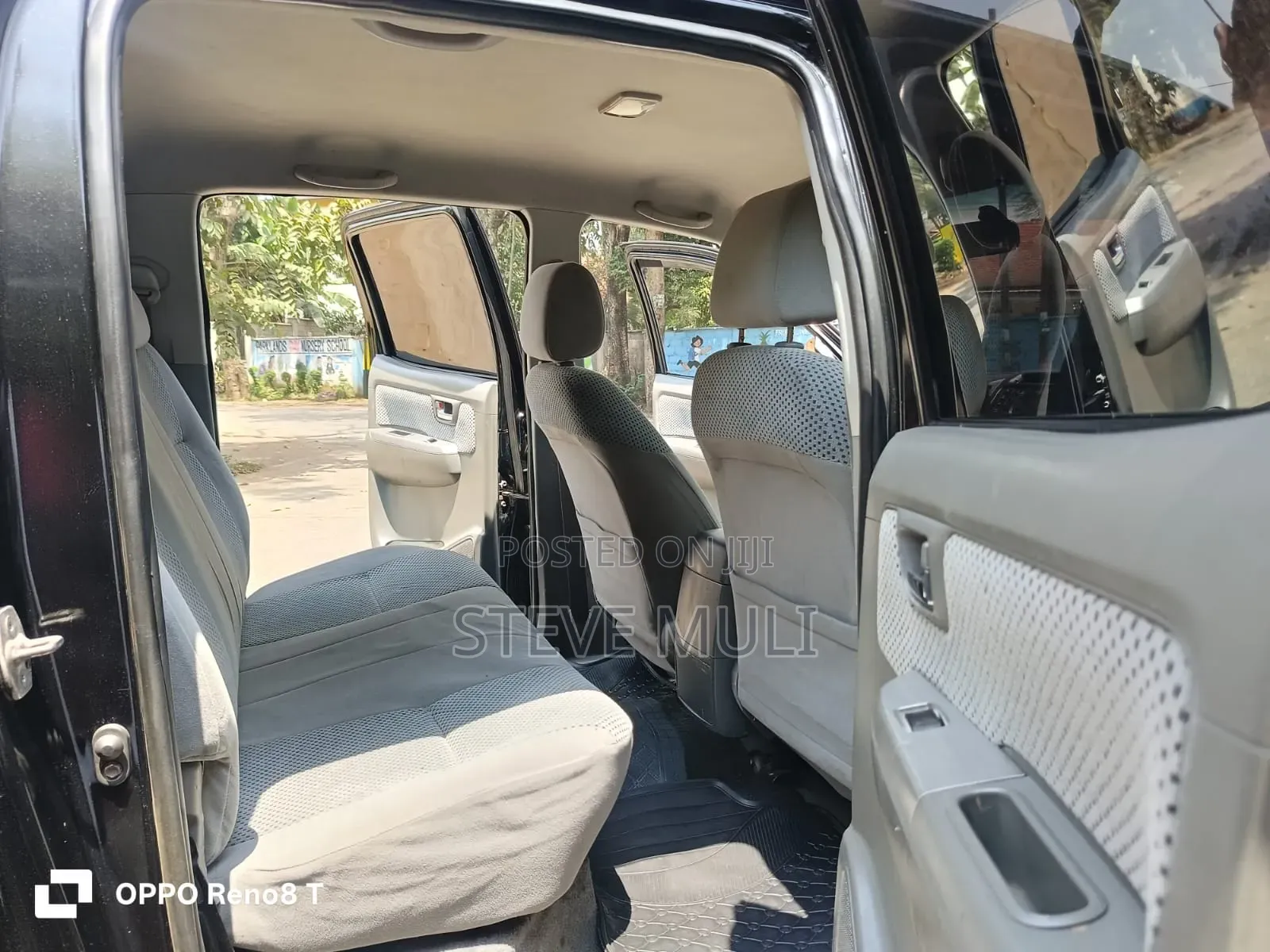 Toyota Hilux 2011 Black