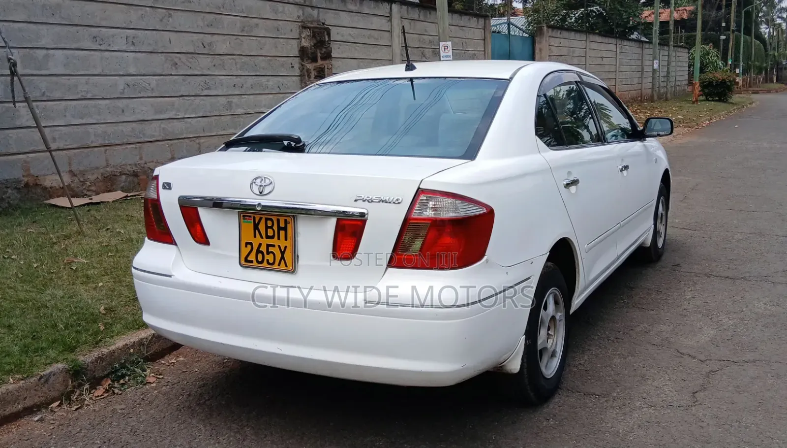 Toyota Premio 2003 White