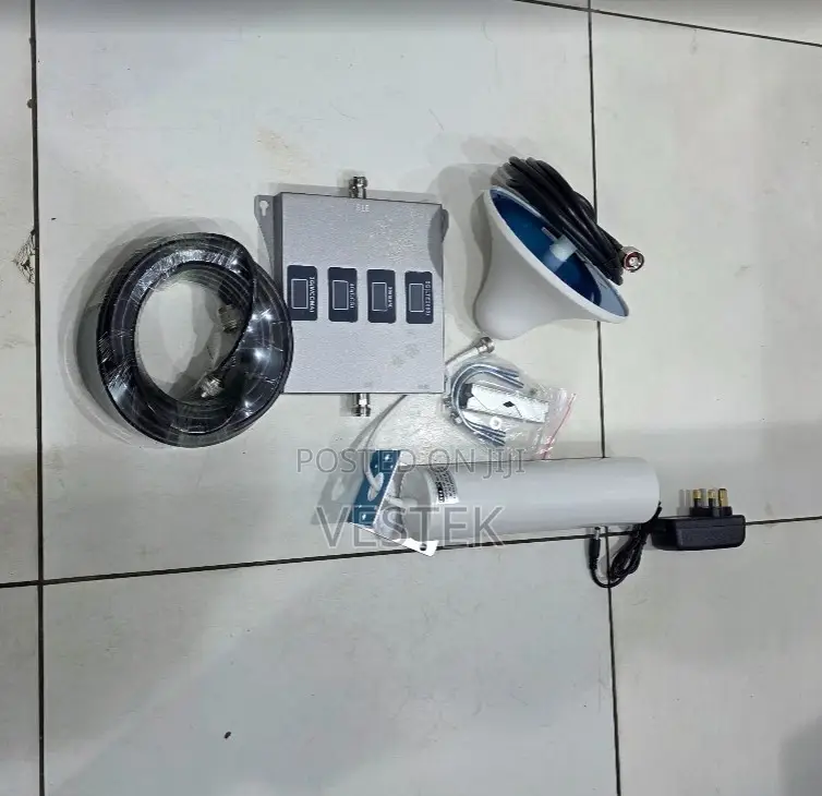 Generic Quad-Band 5G Cellular Network Repeater Full Kit