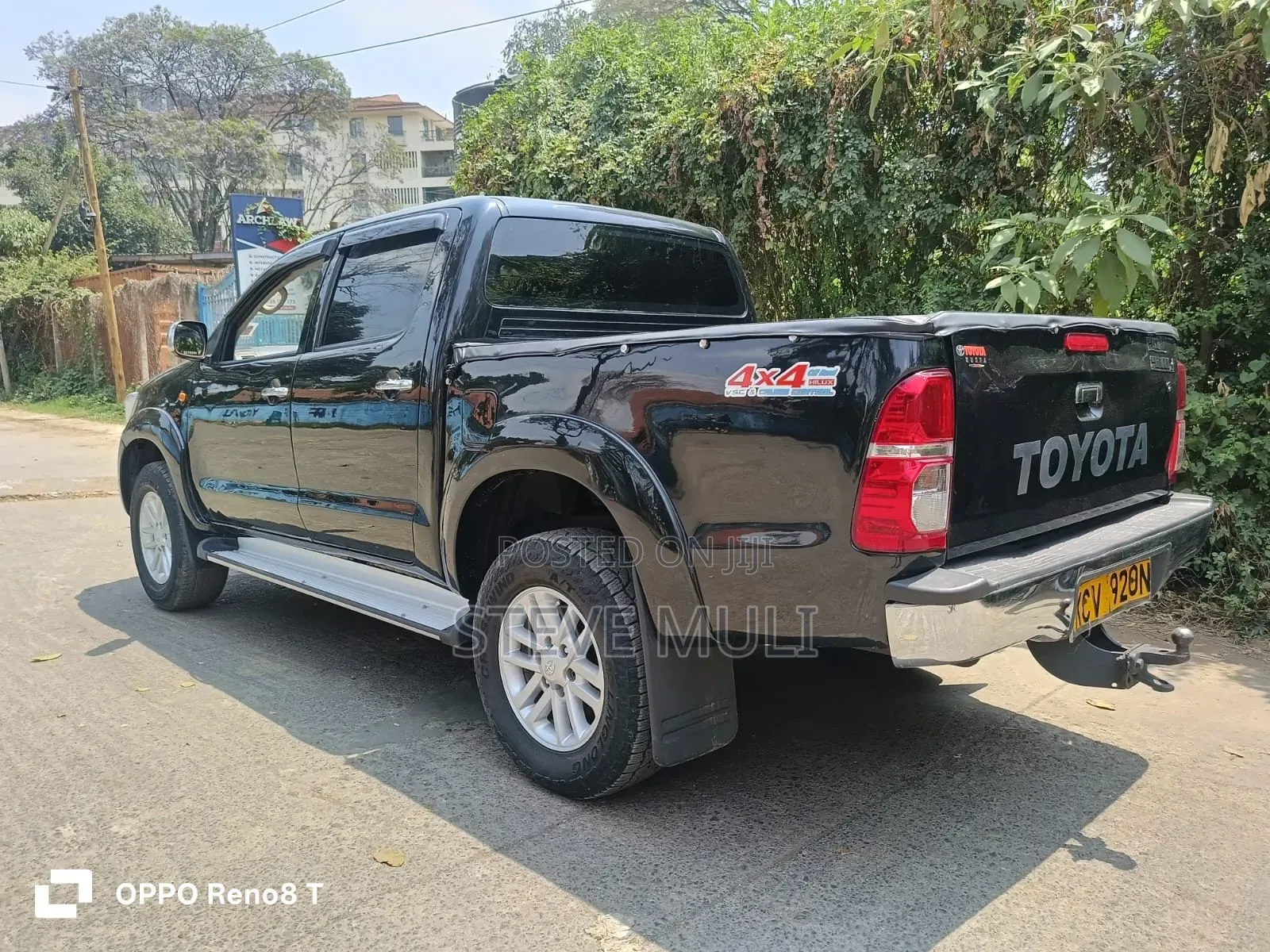 Toyota Hilux 2011 Black