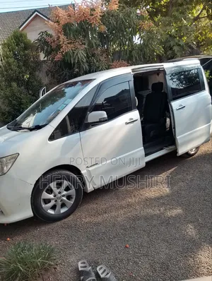 Nissan Serena 2012 White