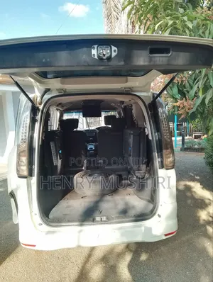 Nissan Serena 2012 White