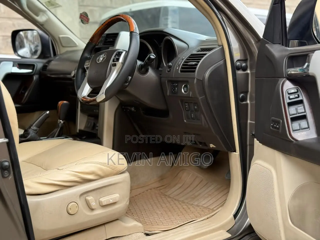 Toyota Land Cruiser Prado 2013 Gray