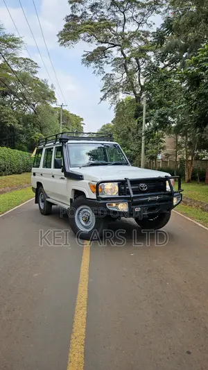Toyota Land Cruiser 76 Series 2019 White