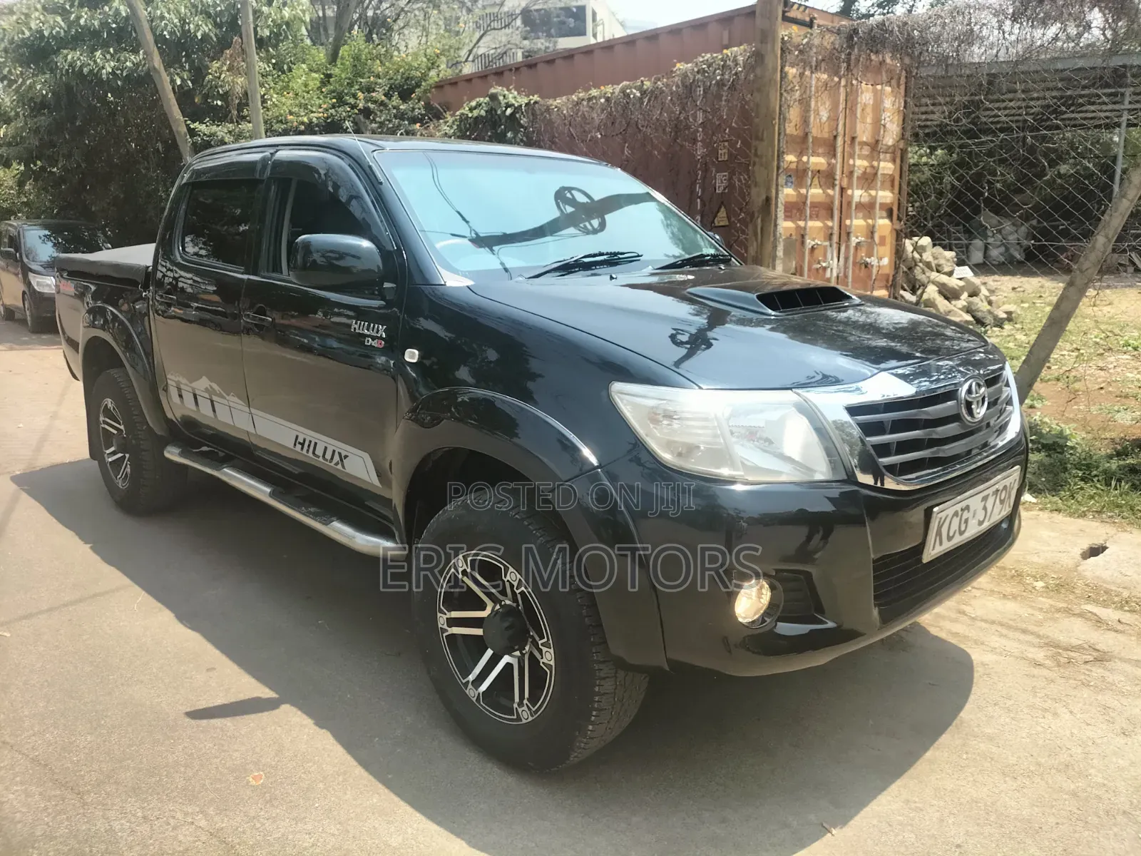 Toyota Hilux 2011 Black