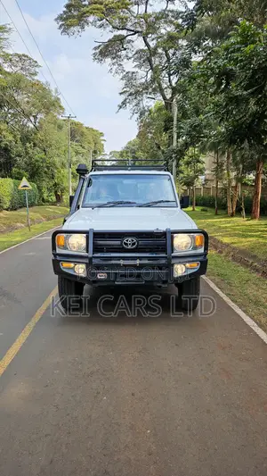 Toyota Land Cruiser 76 Series 2019 White