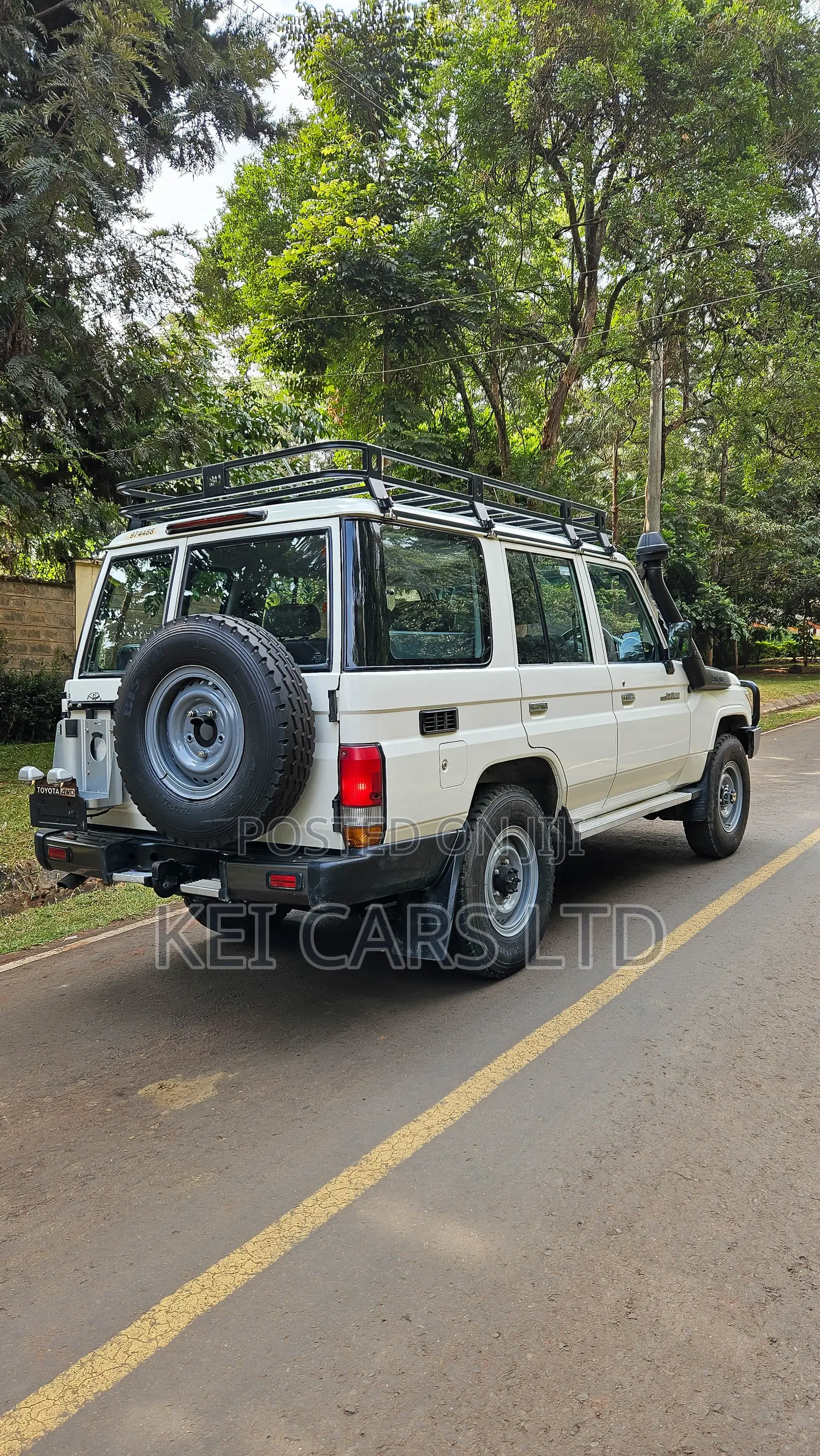 Toyota Land Cruiser 76 Series 2019 White