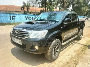 Toyota Hilux 2011 Black