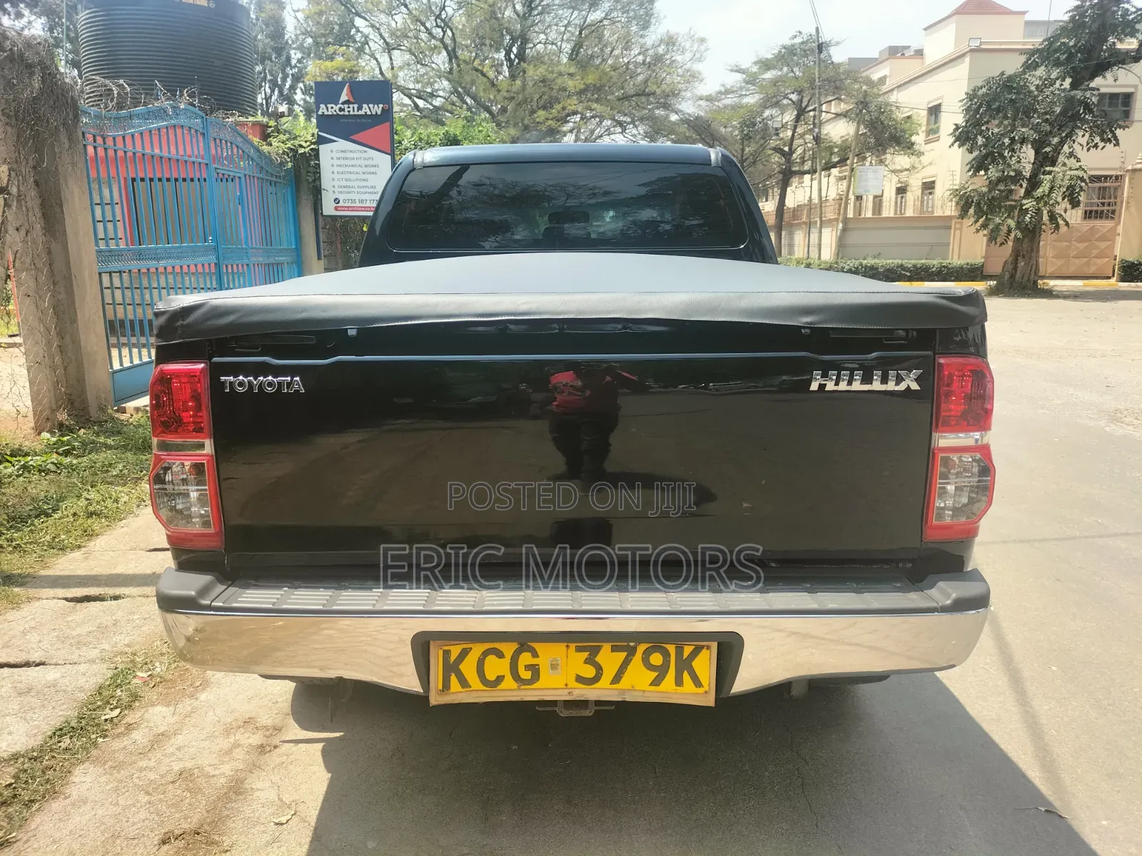 Toyota Hilux 2011 Black