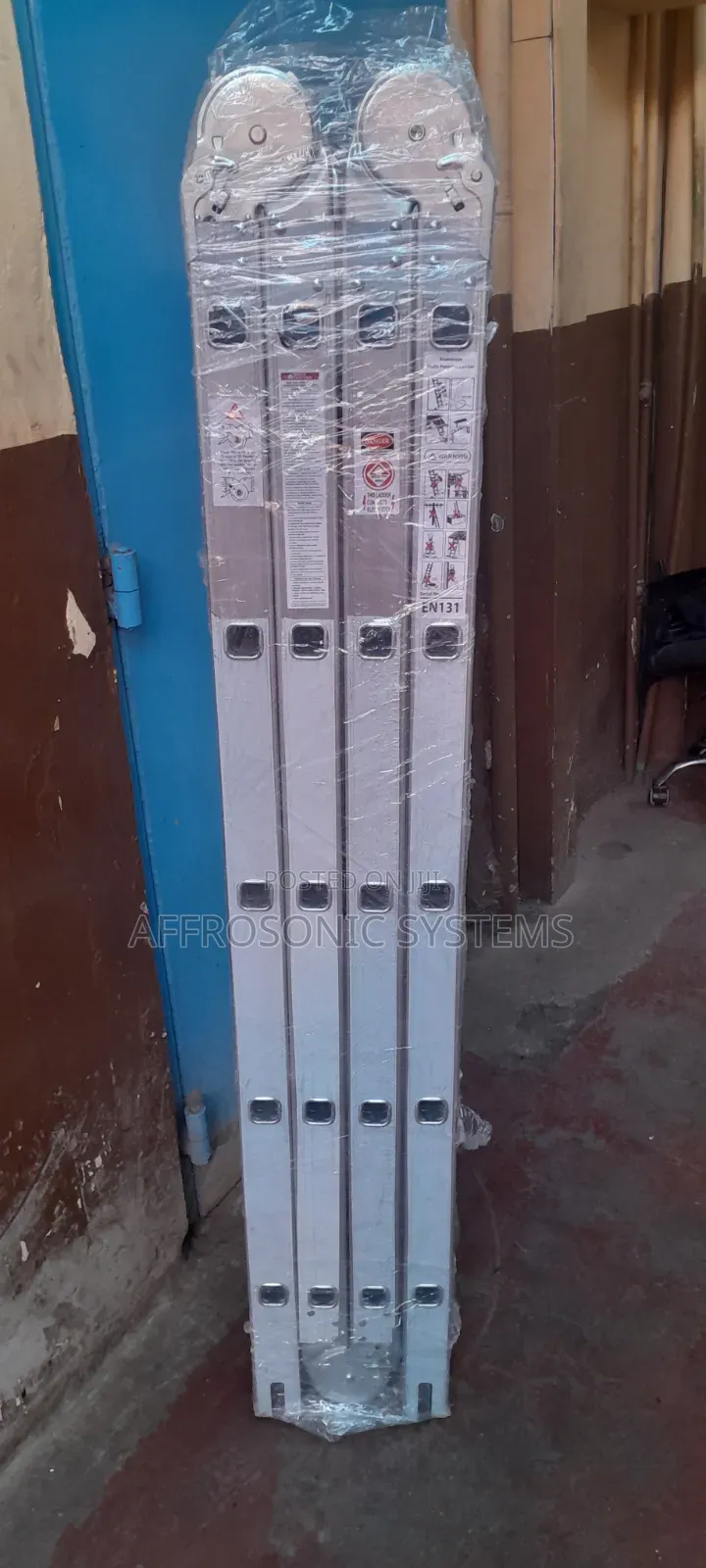 20ft- Heavy Duty Folding Scaffold Stairway Ladder