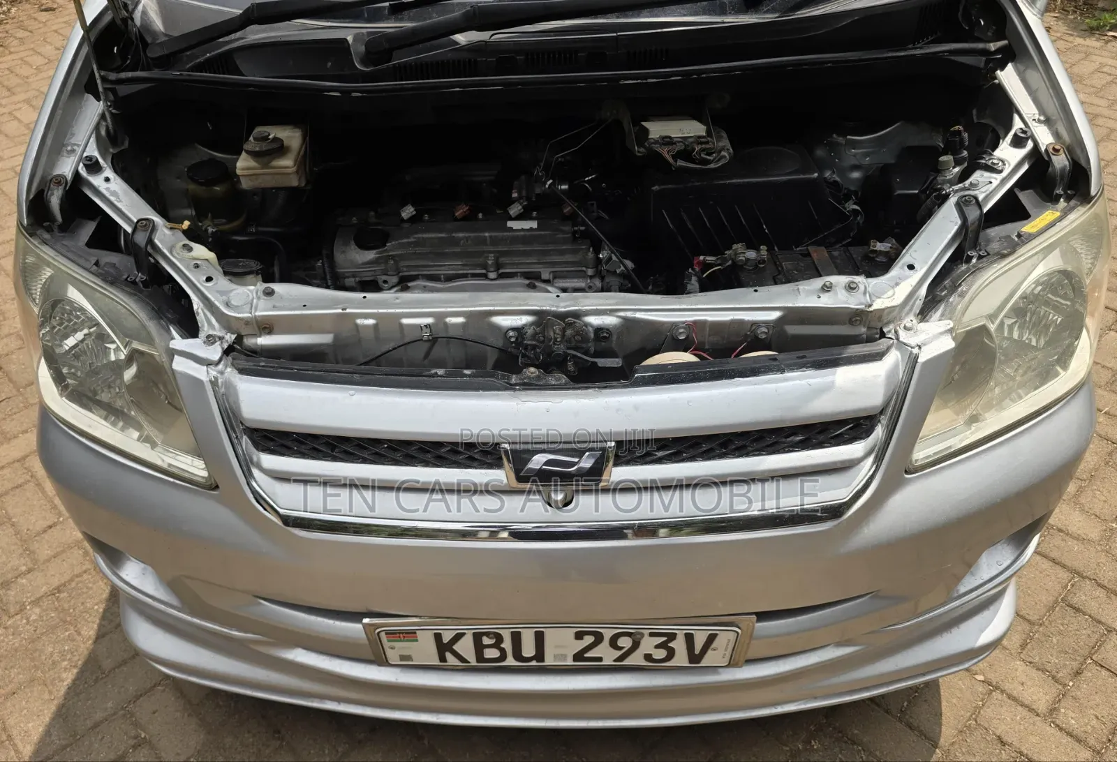 Toyota Noah 2006 Silver