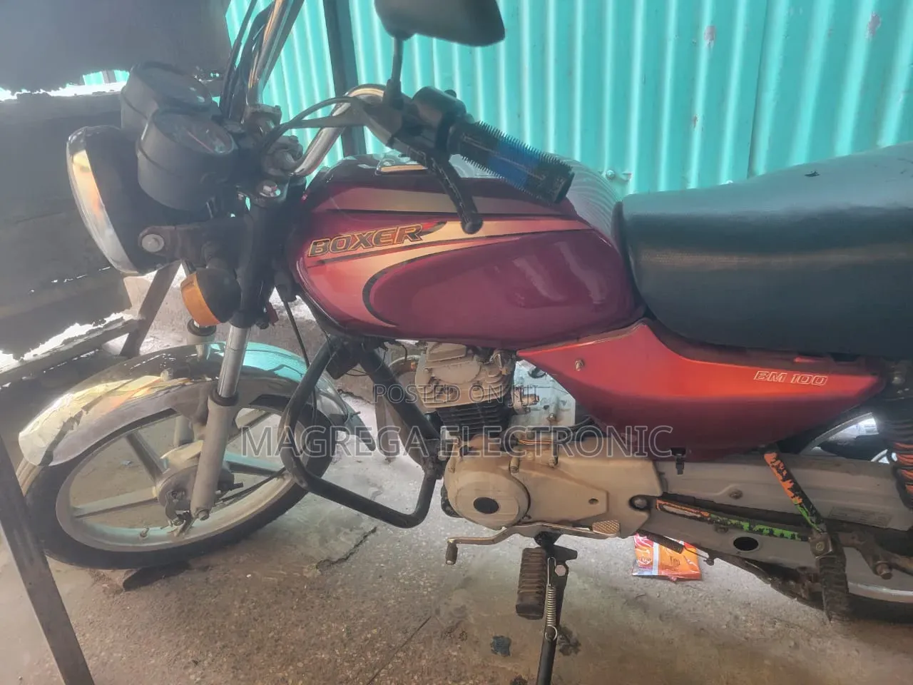 Bajaj Boxer 100 2022 Red