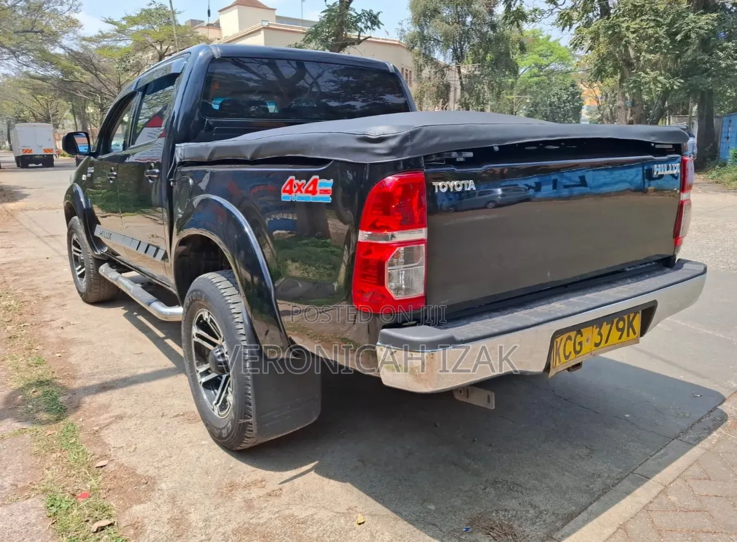 Toyota Hilux 2011 Black