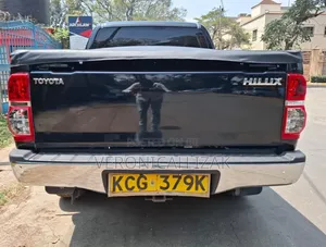 Toyota Hilux 2011 Black