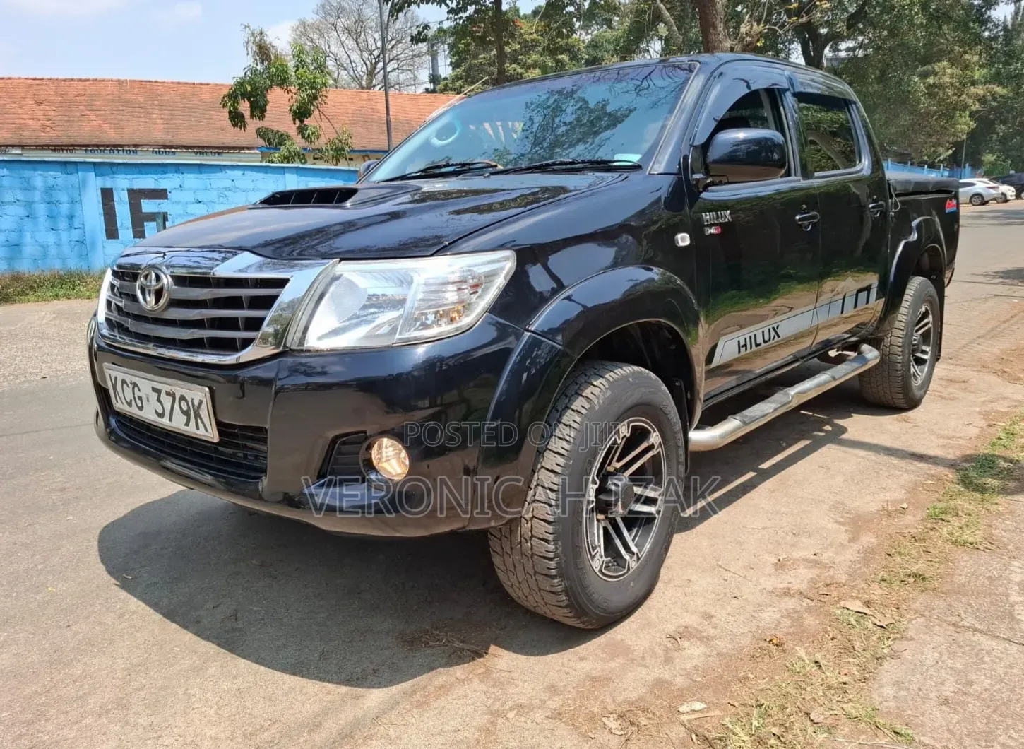 Toyota Hilux 2011 Black
