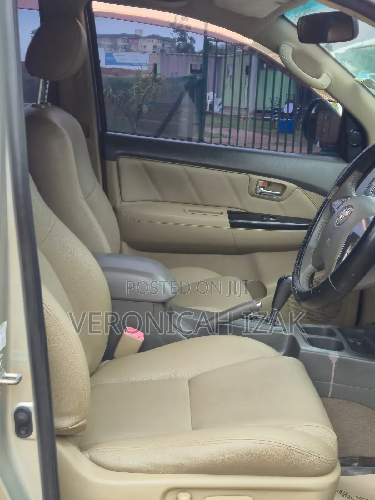 Toyota Fortuner 2012 Beige