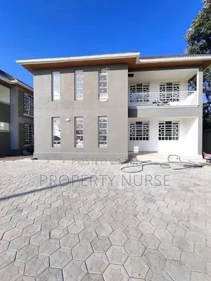 3bdrm Maisonette in Gateway Mall Area for rent