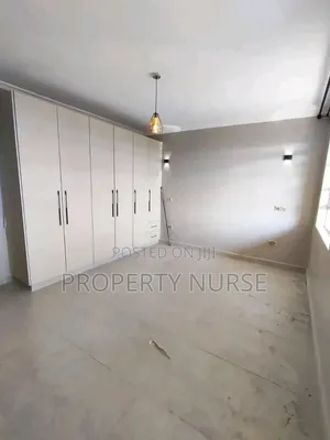 3bdrm Maisonette in Gateway Mall Area for rent