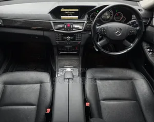Mercedes-Benz E300 2009 White