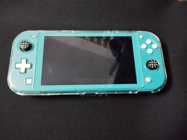 Nintendo Switch Lite - thumbnail 2
