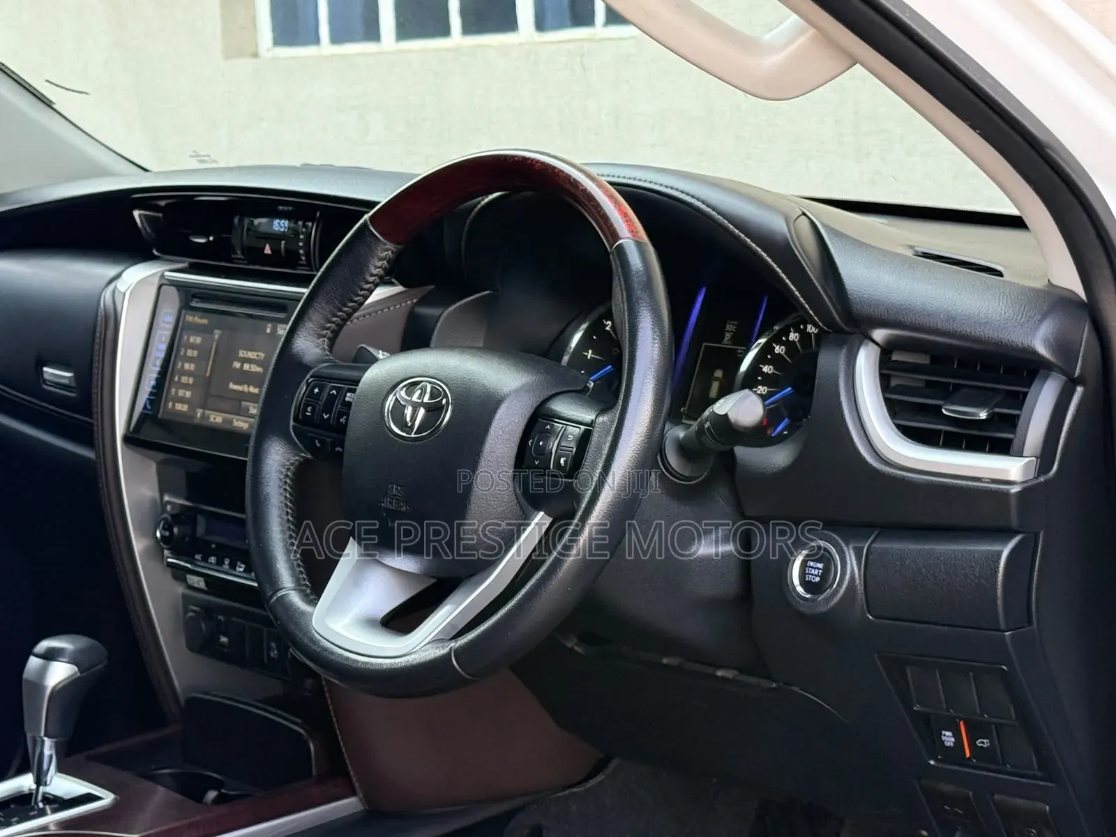 Toyota Fortuner 2019 White