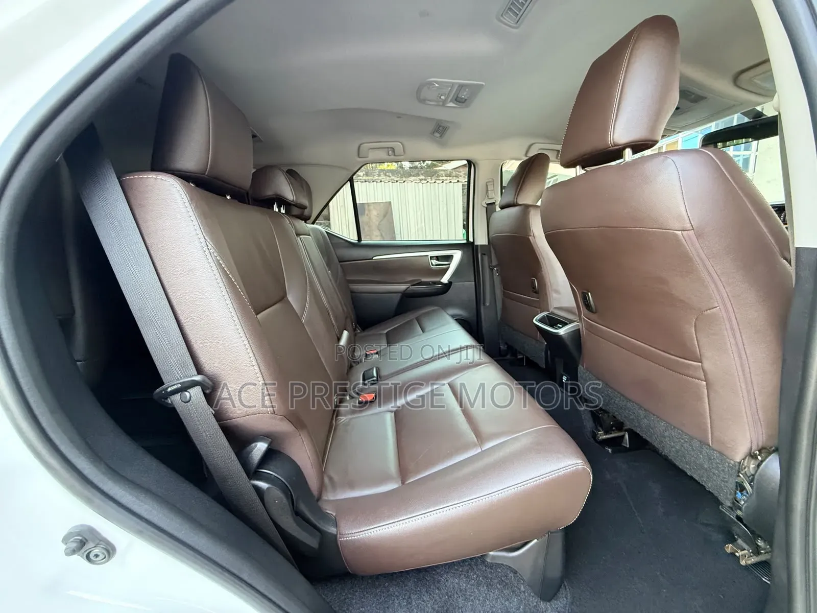 Toyota Fortuner 2019 White