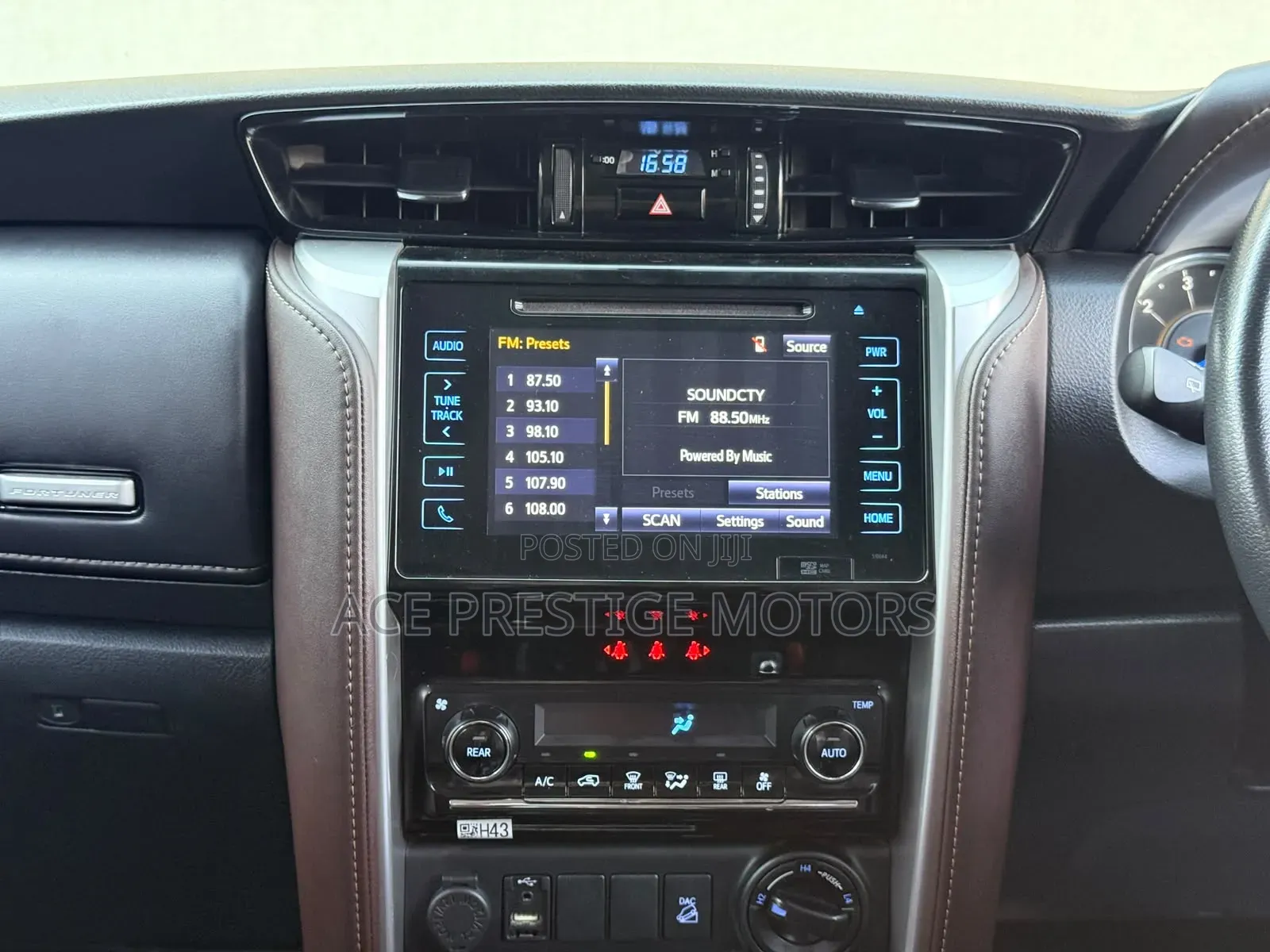 Toyota Fortuner 2019 White