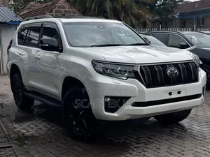 Toyota Land Cruiser Prado 2021 White