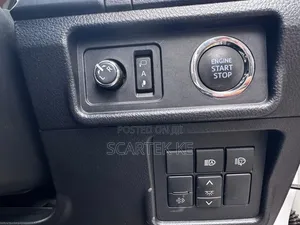 Toyota Land Cruiser Prado 2021 White