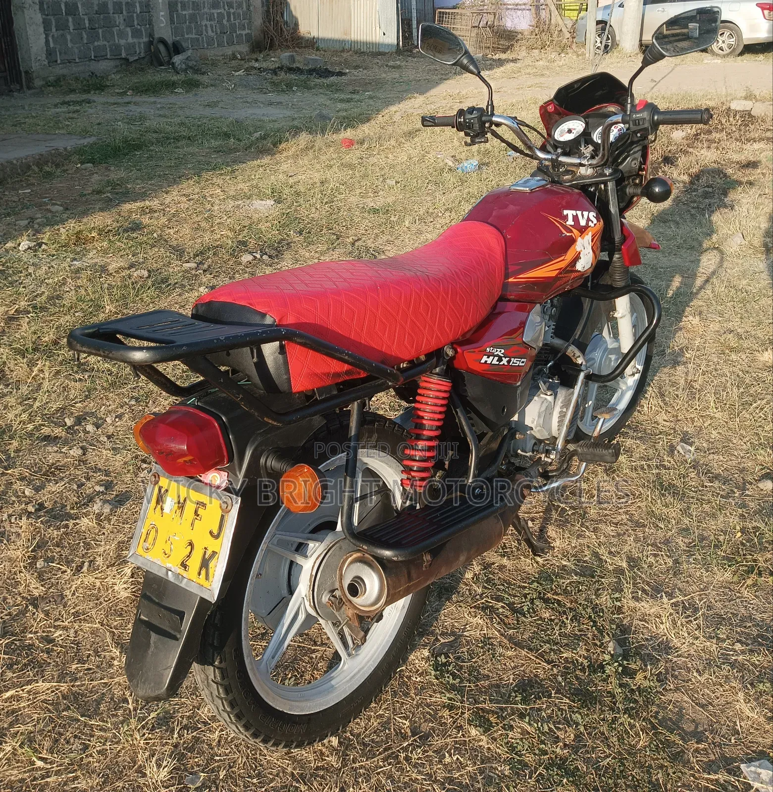 TVS HLX Plus ES 2022 Red