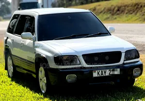 Subaru Forester 2000 White