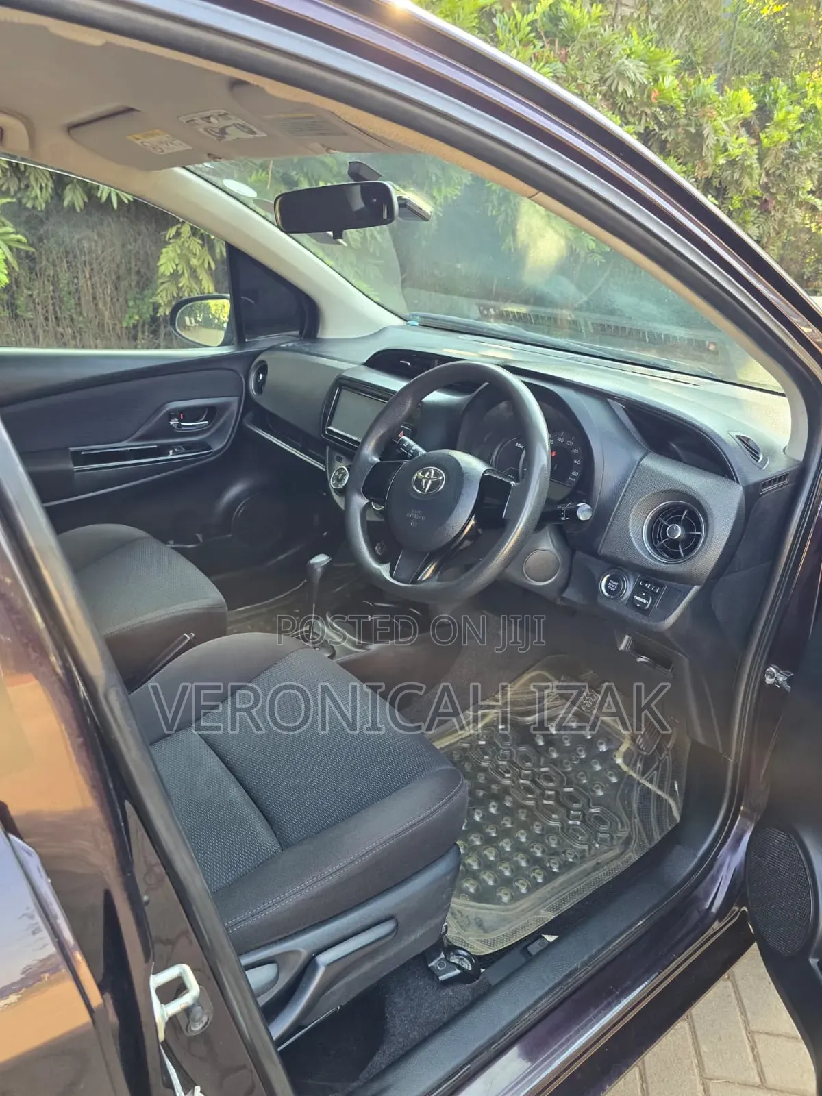 Toyota Vitz 2016 Black