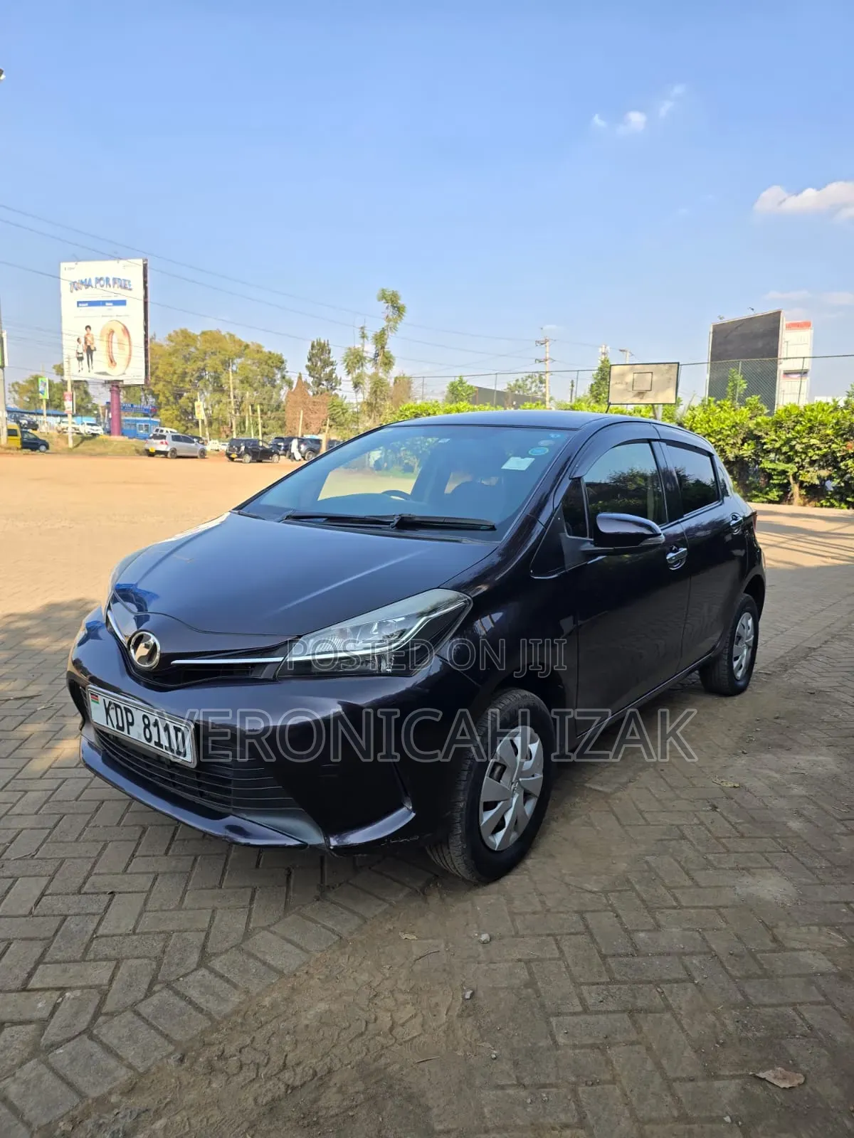 Toyota Vitz 2016 Black