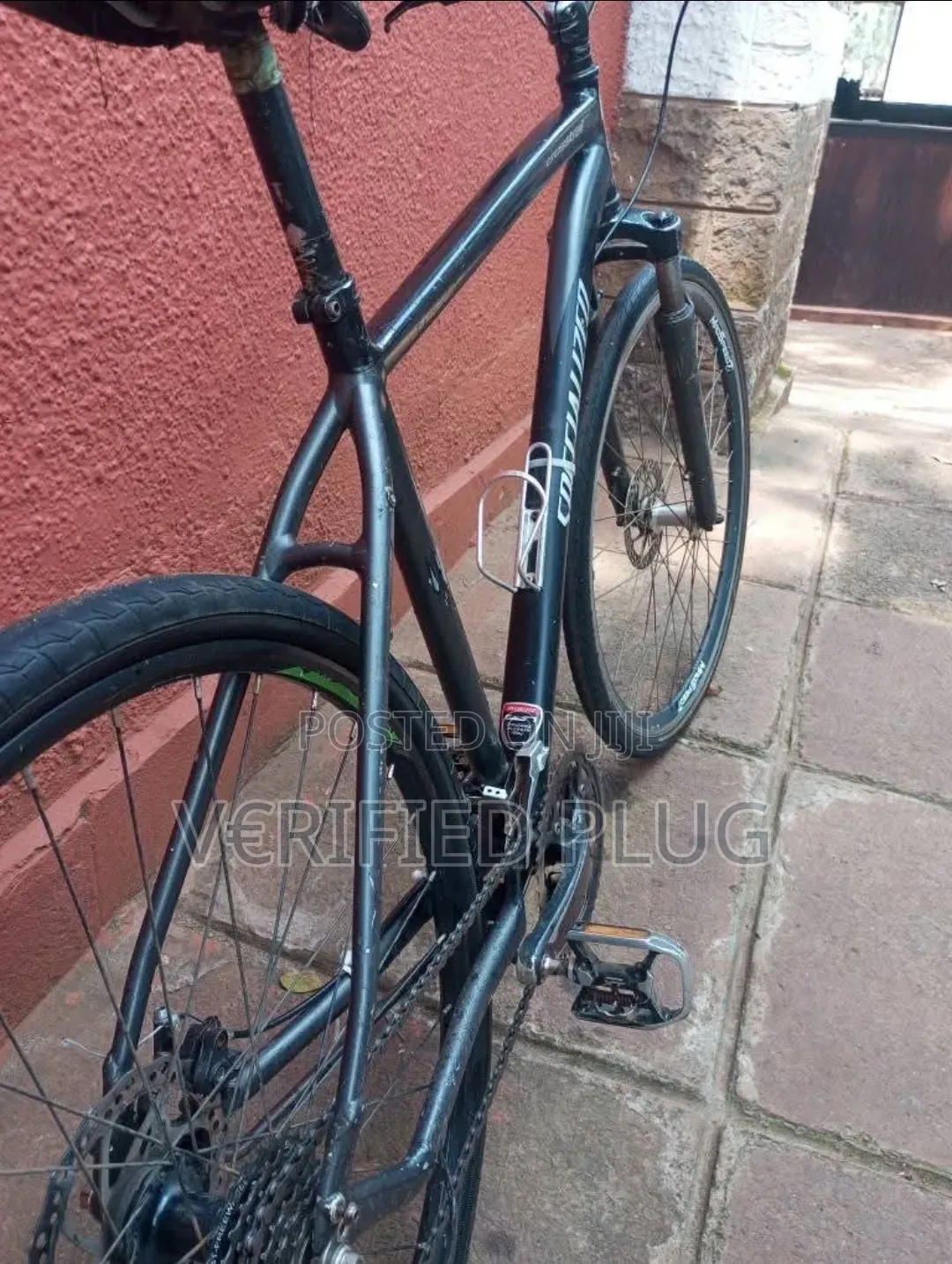 Specialized Crosstrail Hybrid Bike