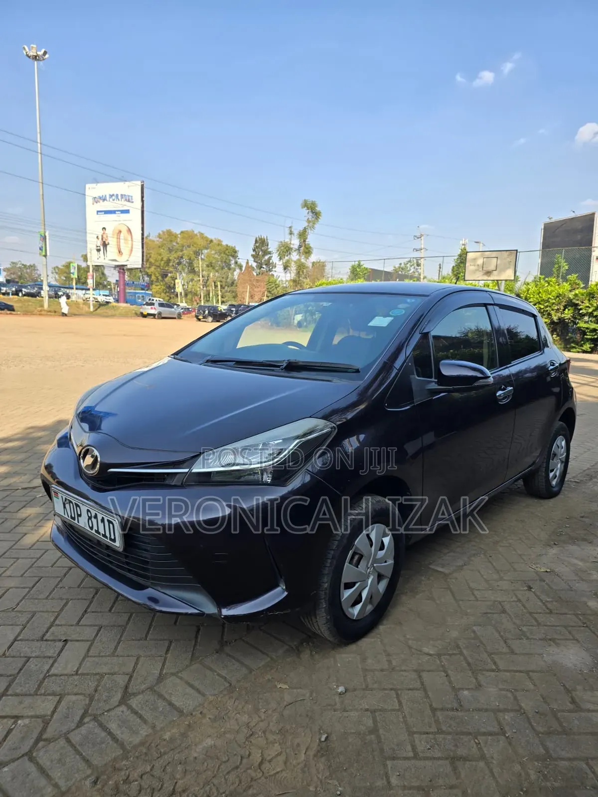 Toyota Vitz 2016 Black