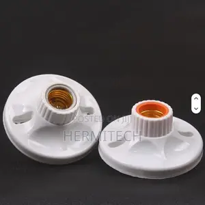 4. Bulb Holder CCTV With Smart Camera and Simple Light Socket Setup